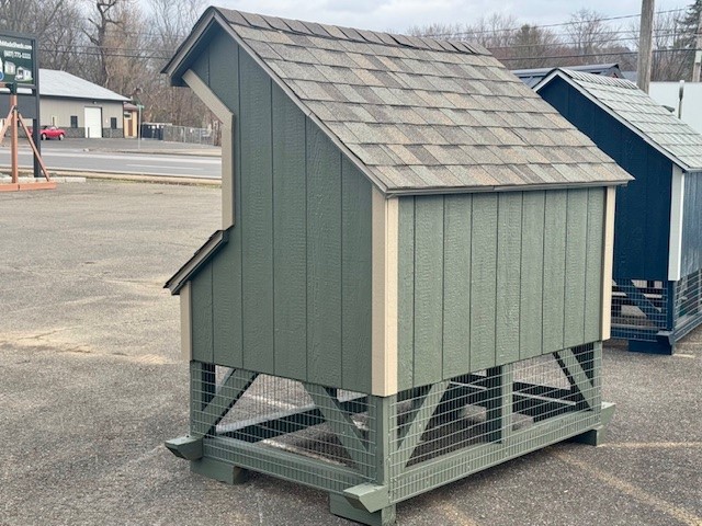 4 x 6 Mini Chicken Condo