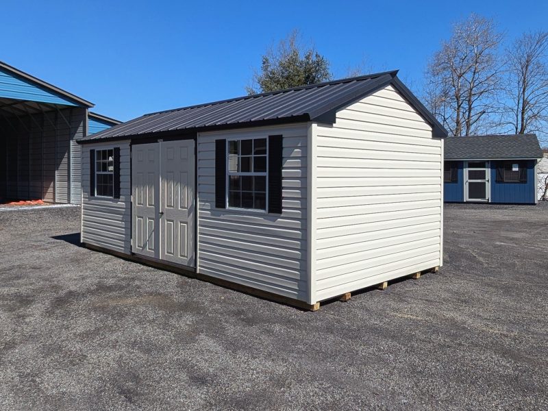10x20 Peak Vinyl Siding in Clssic Sand