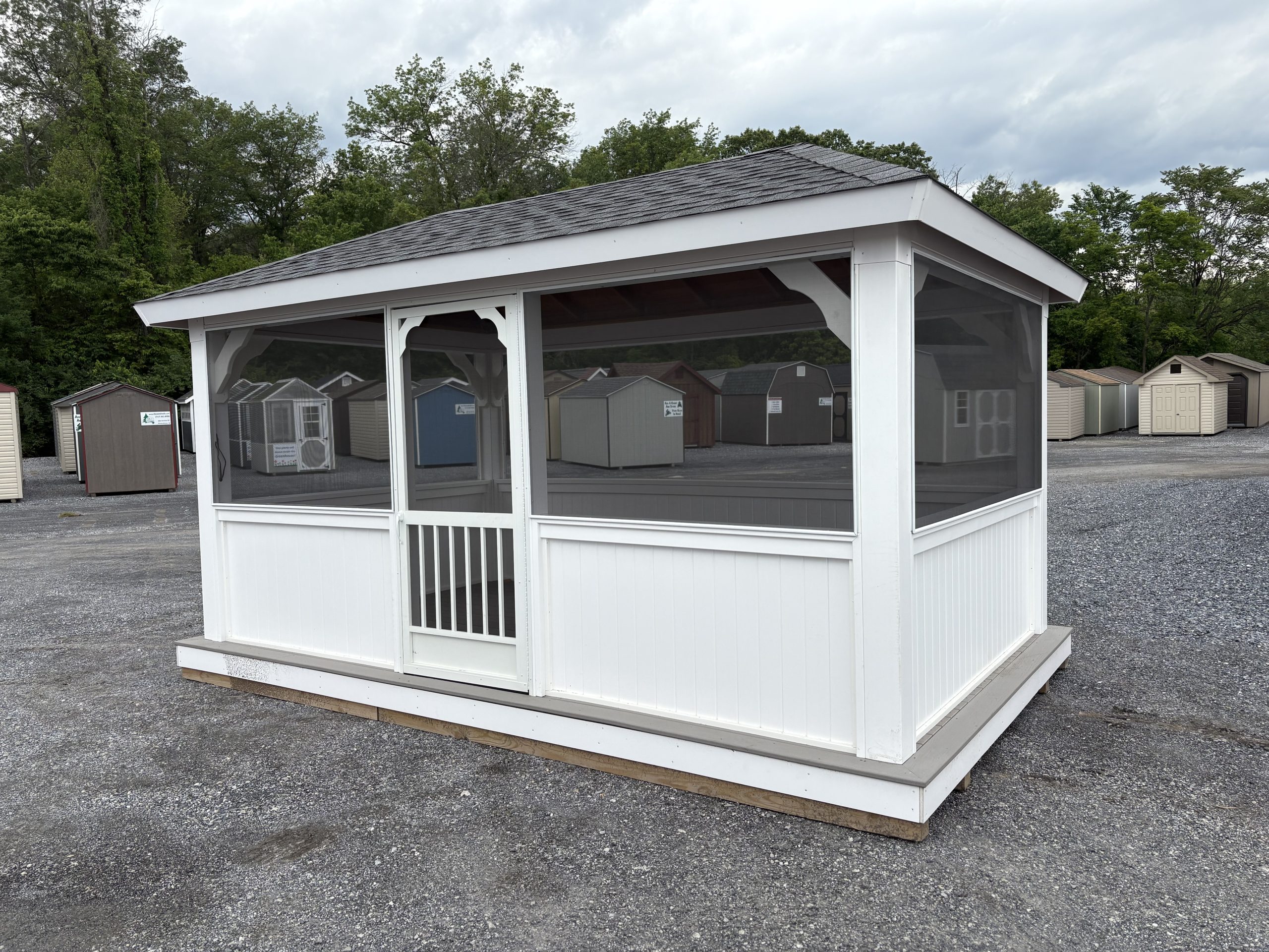 10x16 Pavilion with privacy wall and screen