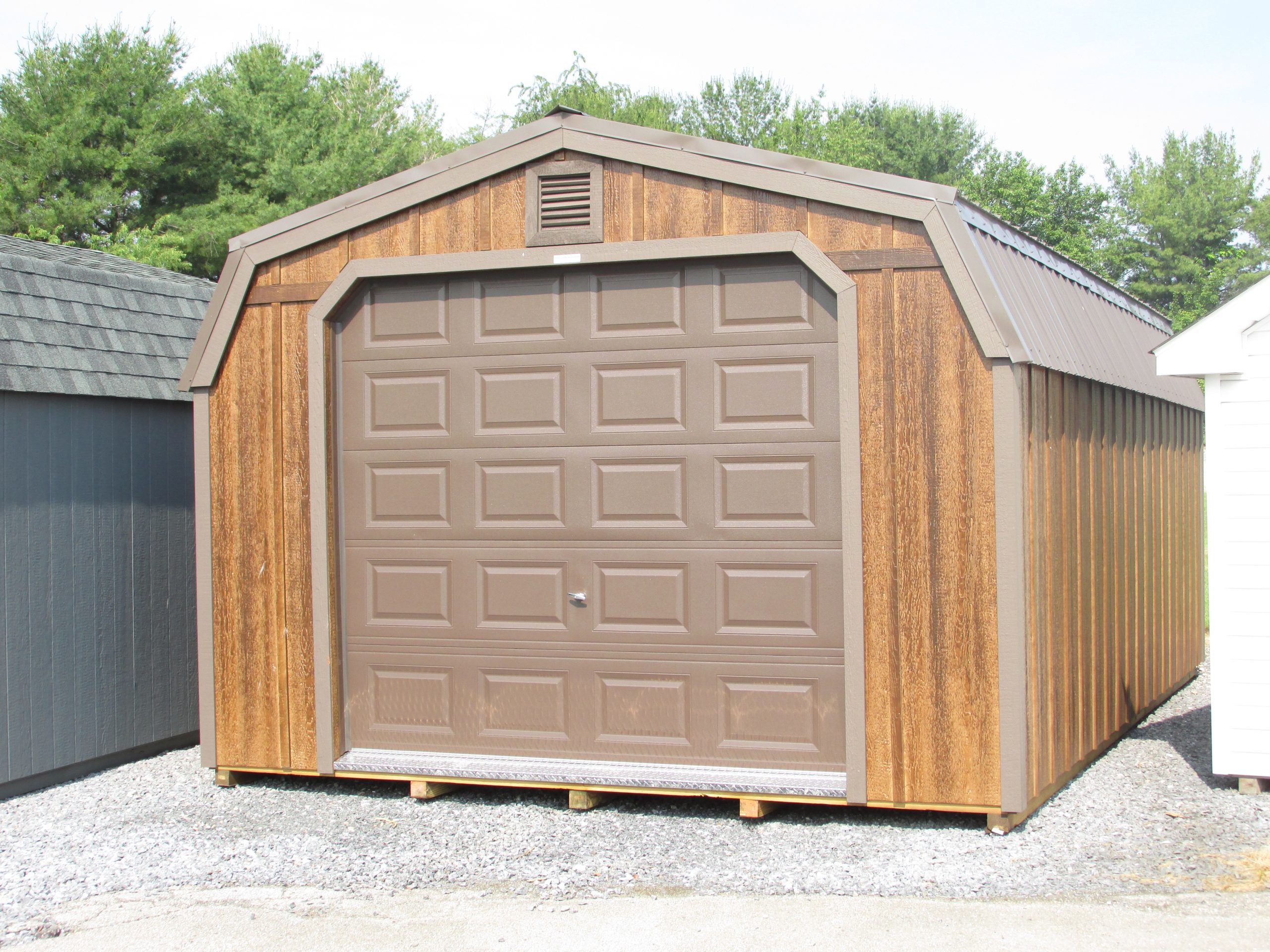 GARAGES