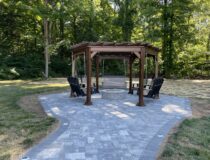 Modern outdoor pergola frame without top cross pieces
