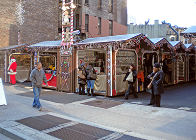 New York Shopping Village Vendor Units